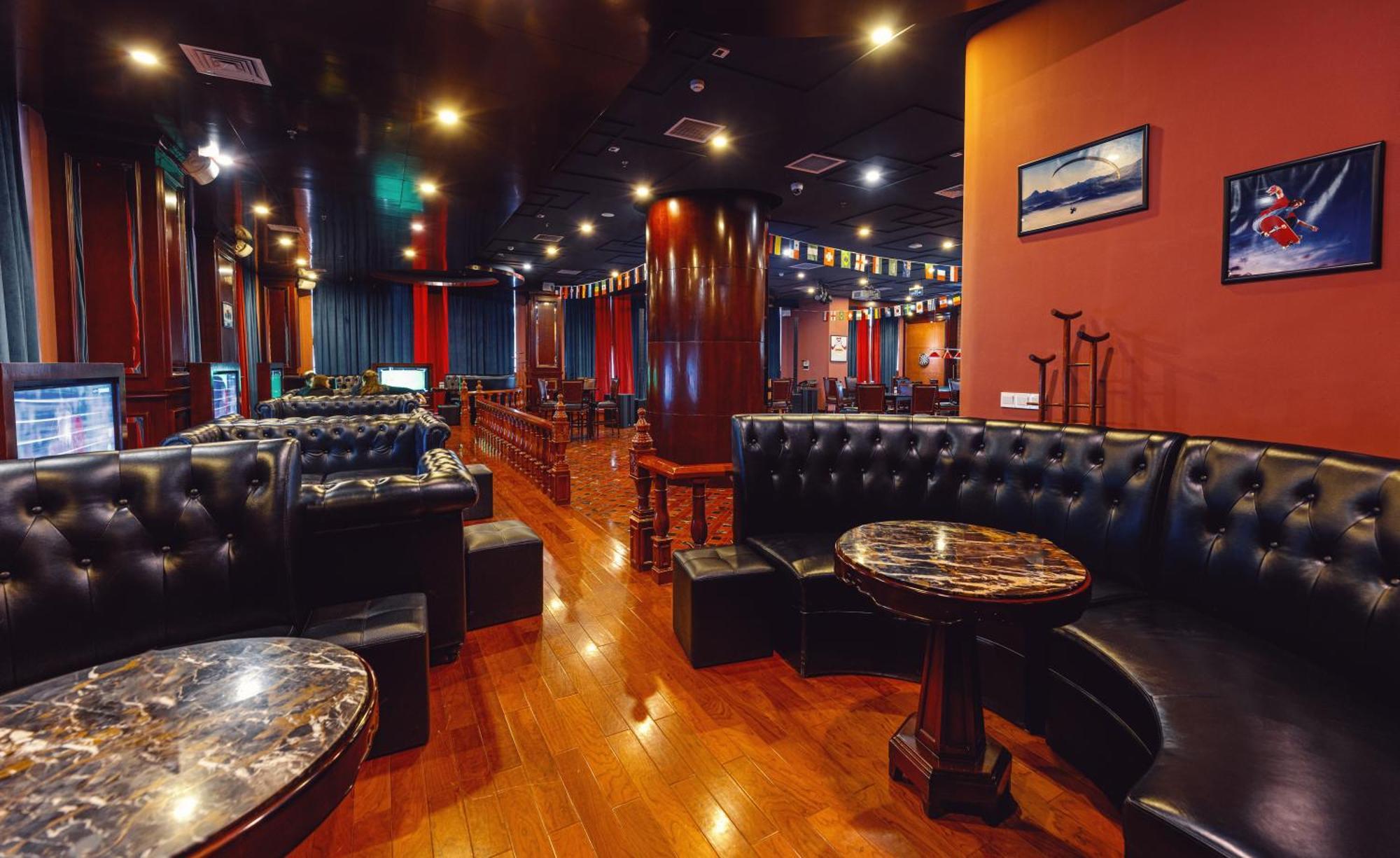 华凌第比利斯酒店 外观 照片 Interior of a restaurant in Beijing