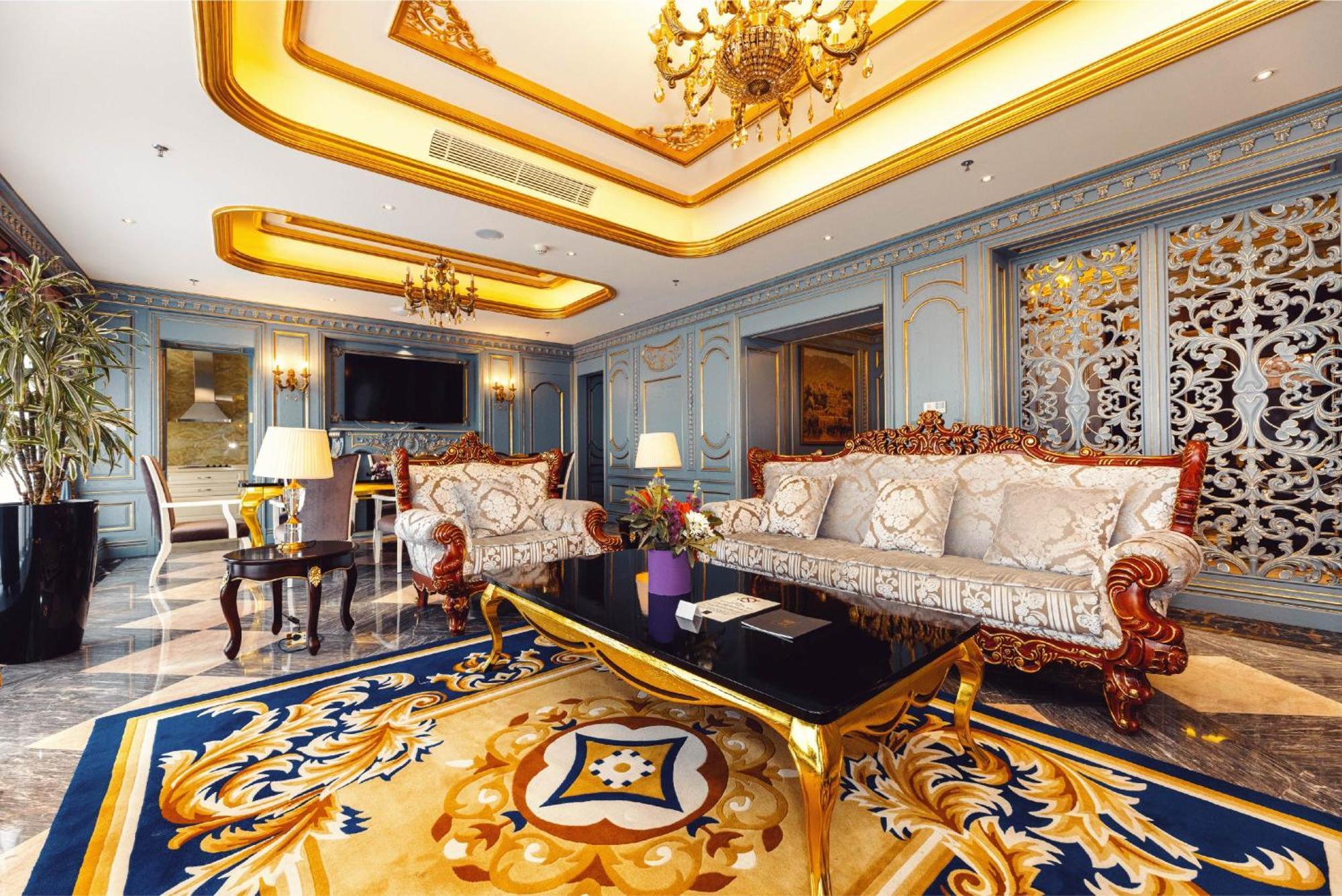 华凌第比利斯酒店 外观 照片 Interior of the Presidential Suite