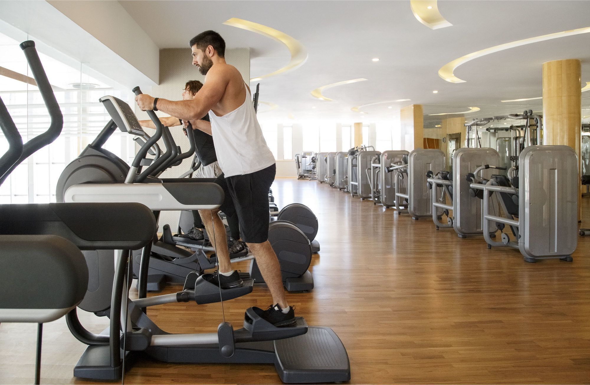 华凌第比利斯酒店 外观 照片 Elliptical trainer